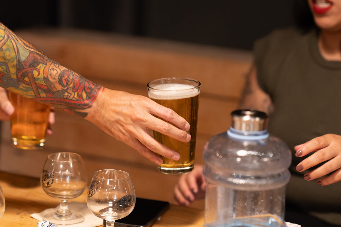 Bares y restaurantes ponen límites a los influencers: la industria busca recuperar la autenticidad
